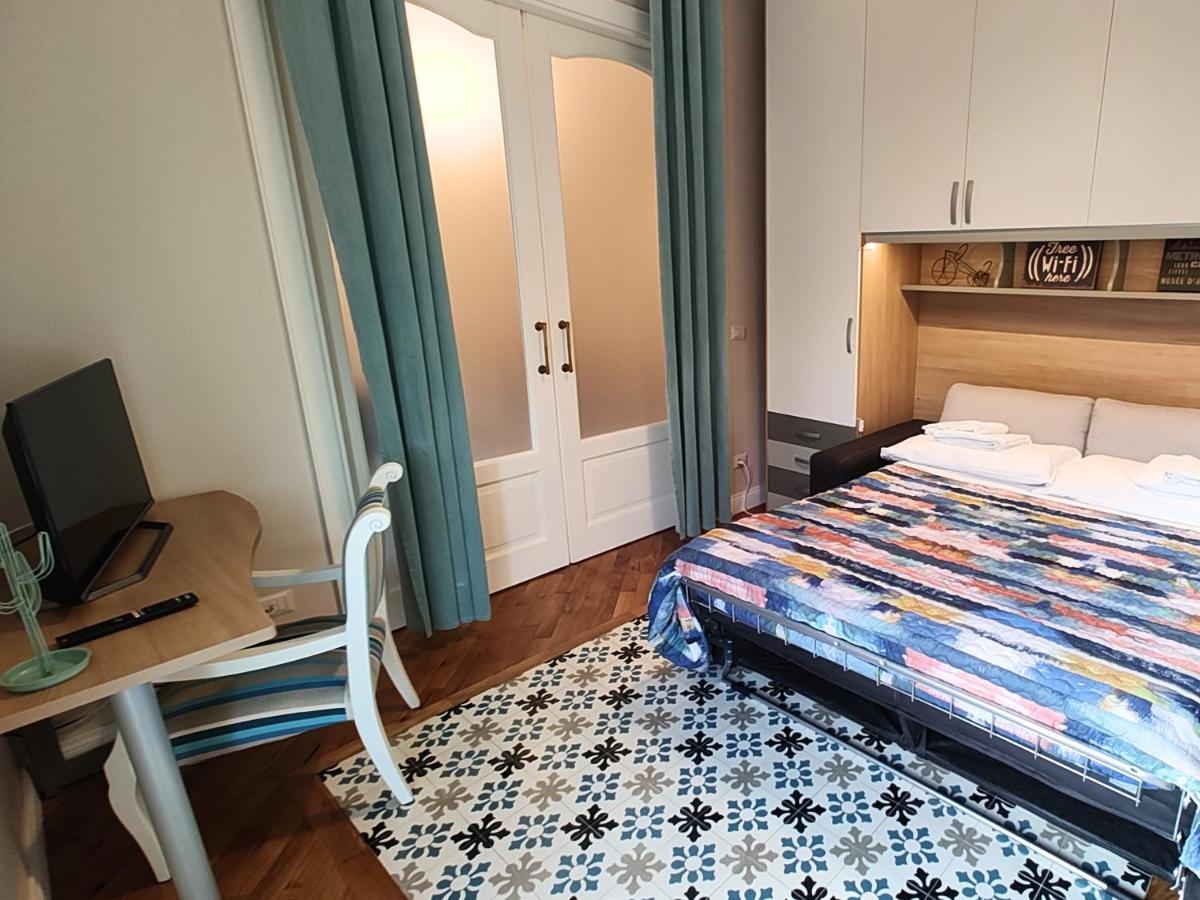 Luxury Apartment By Palazzo Senesi Rome Exterior photo