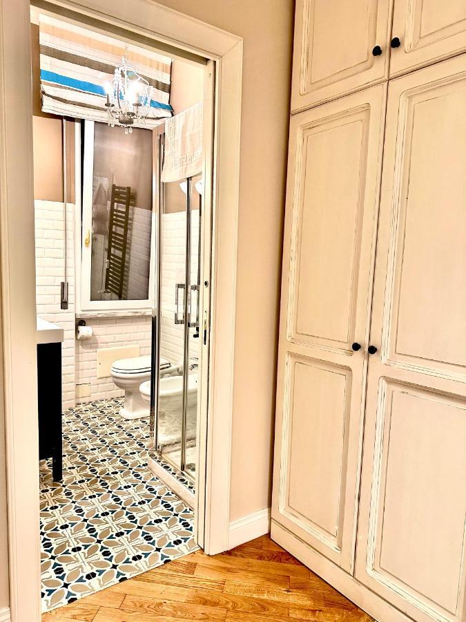 Luxury Apartment By Palazzo Senesi Rome Exterior photo
