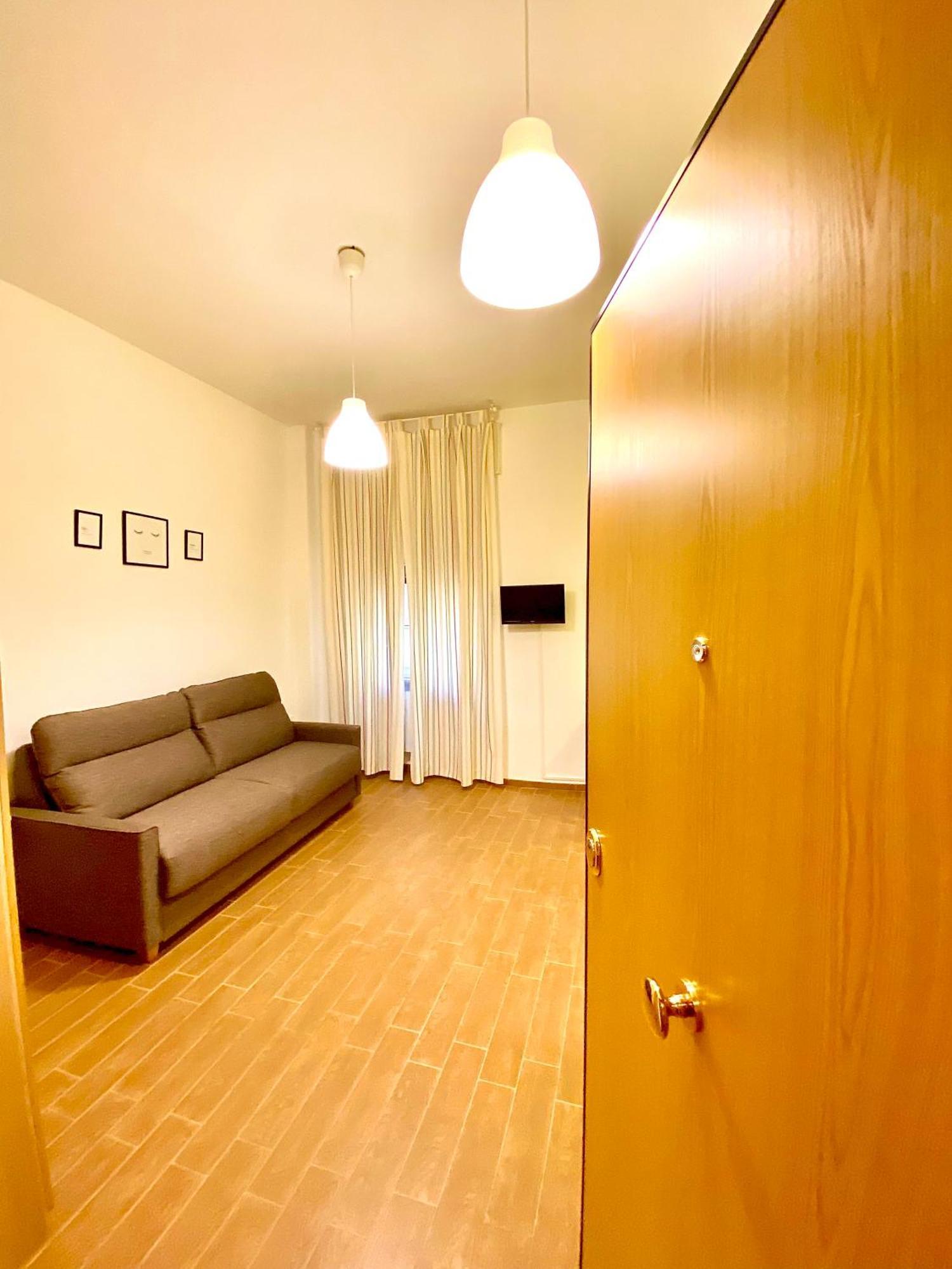 Luxury Apartment By Palazzo Senesi Rome Exterior photo
